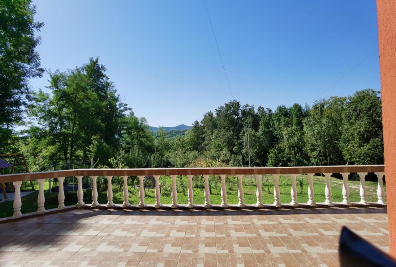 Casa Dobrin Hotell Arefu Eksteriør bilde