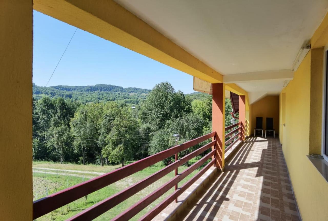 Casa Dobrin Hotell Arefu Eksteriør bilde